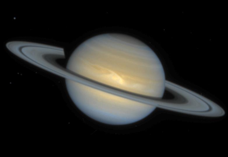 Космический снимок планеты Сатурн выполнен телескопом Хаббл