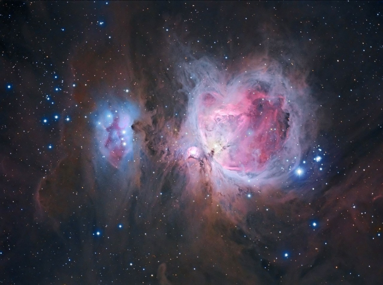 Менеджер сервера орион про. Ошибка ориона. Туманность в планетарий. Туманность ориона в бинокль. Ошибка ориона.