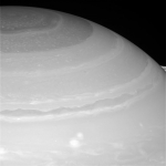 Необработанное фото шестиугольника Сатурна