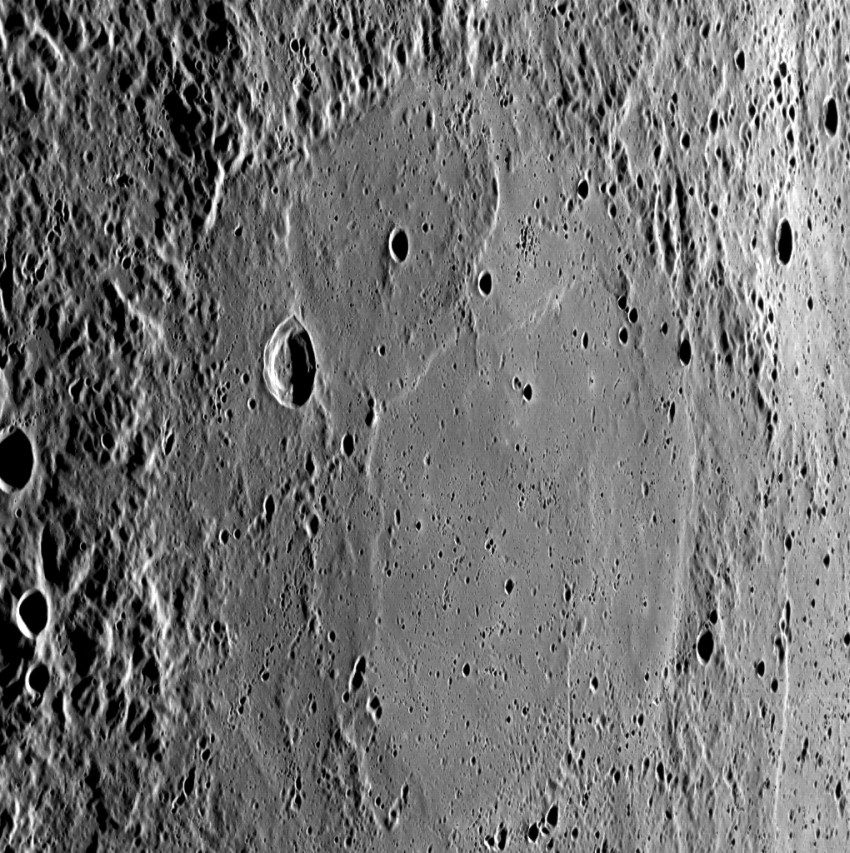 Ударный бассейн на Меркурии, шириной 250 километров, снимок космического аппарата MESSENGER
