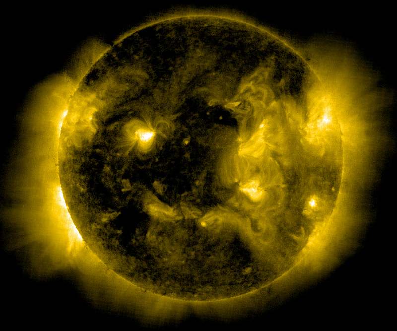 Солнце со спутника SOHO