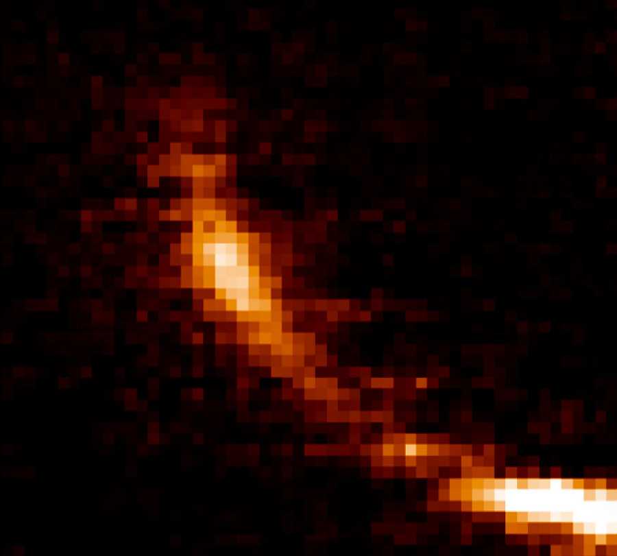 Газовое облако будучи разорван черной дыры в центре Млечного Пути
