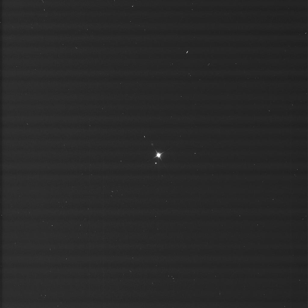 Земля и Луна, необработанный снимок Кассини