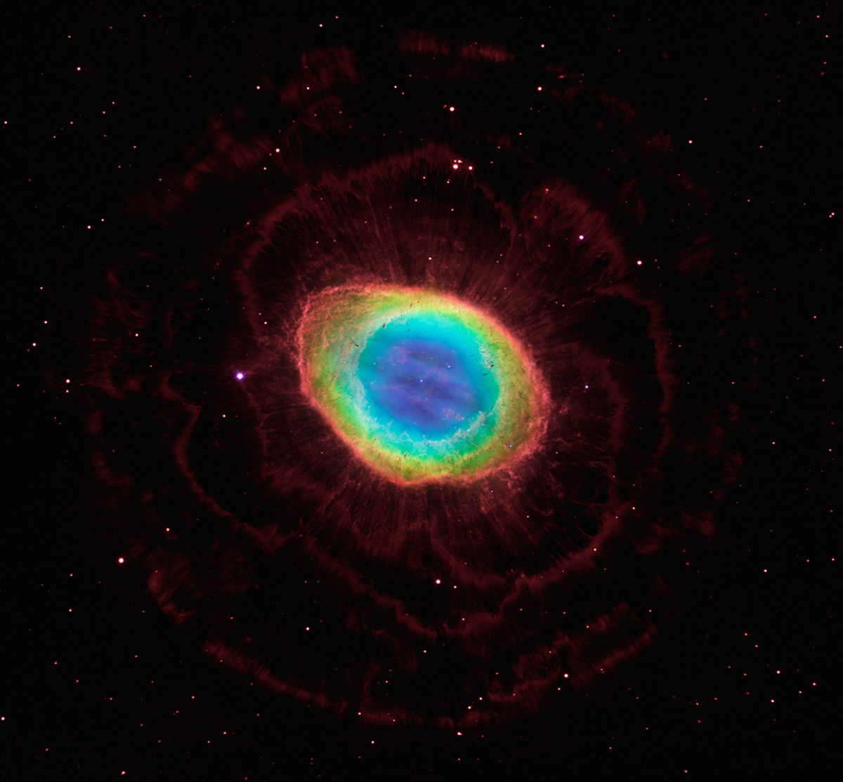 Туманность Кольцо снимок Хаббла