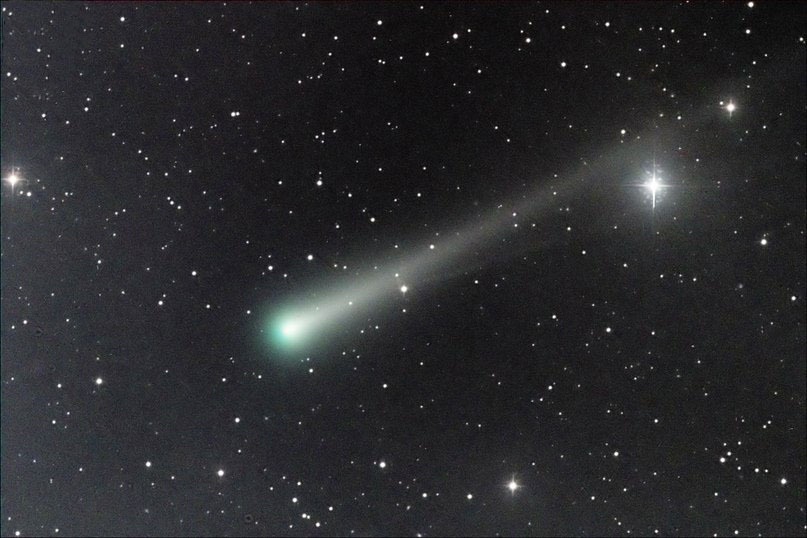 Второй хвост у кометы ISON