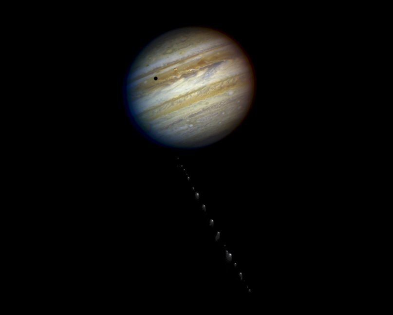 Композитное изображения фрагментов кометы и Юпитера