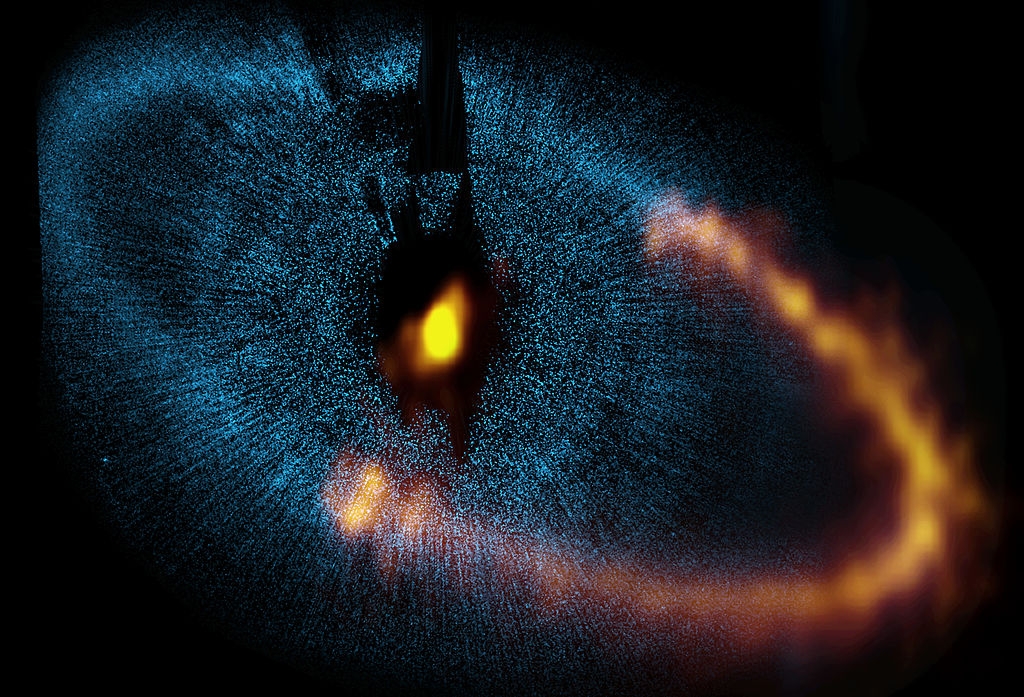 Кольцо пыли вокруг звезды Фомальгаут, снимок радиотелескопа ALMA