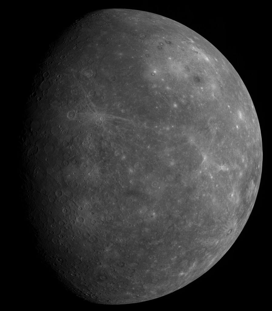 Композитный снимок невидимой с Земли стороны Меркурия полученный зондом MESSENGER