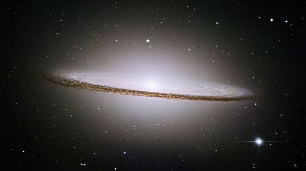 Галактика Сомбреро, снимок телескопа Хаббл