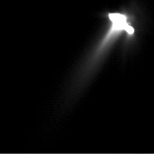 Снимок кометы полученный во время близкого пролета