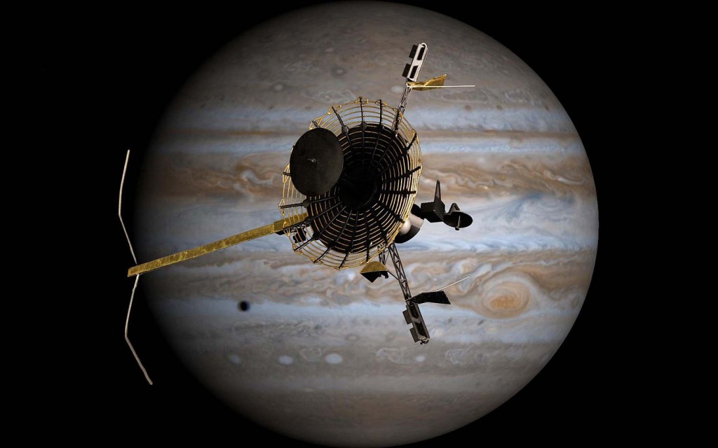 Зонд Галилео на фоне Юпитера