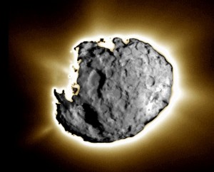 Высококонтрастное изображение кометы Вильда-2