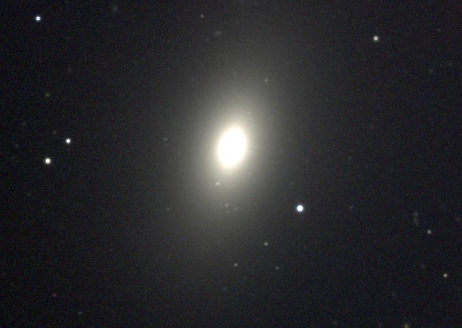 Эллиптическая галактика M59