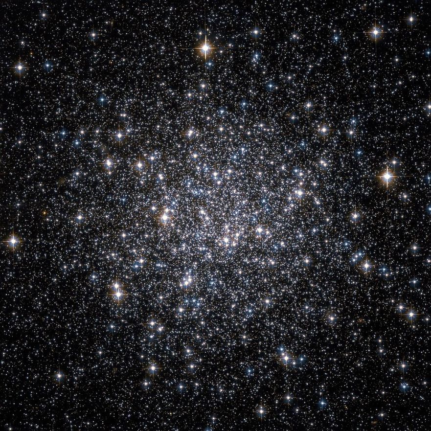 Шаровое звездное скопление M68. Фото телескопа Хаббл.