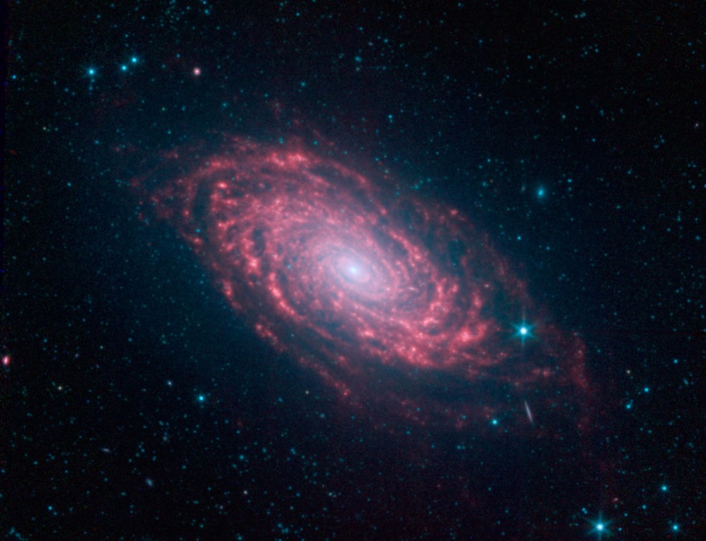 Галактика Подсолнух M63 в инфракрасном диапазоне