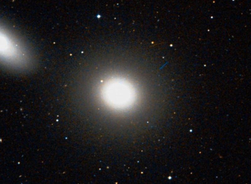 Галактика M105
