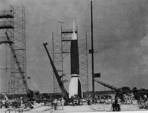 Первый запуск ракеты с мыса Канаверал